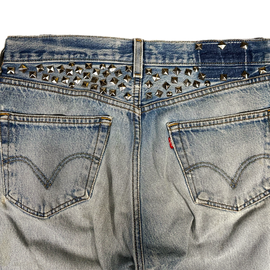 32 X 31 : ROADRASH STUDDED JEANS V2