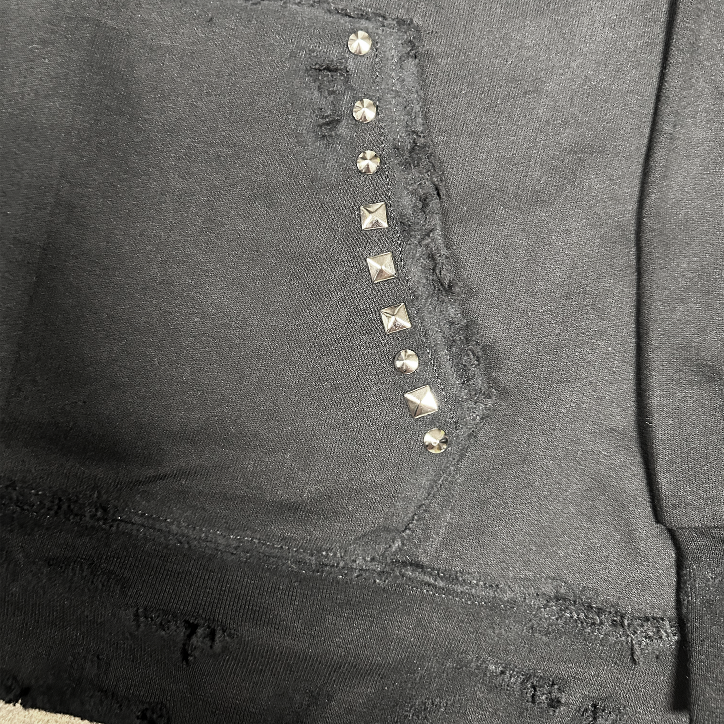 XL : THRASHED 3SUM HOODIE