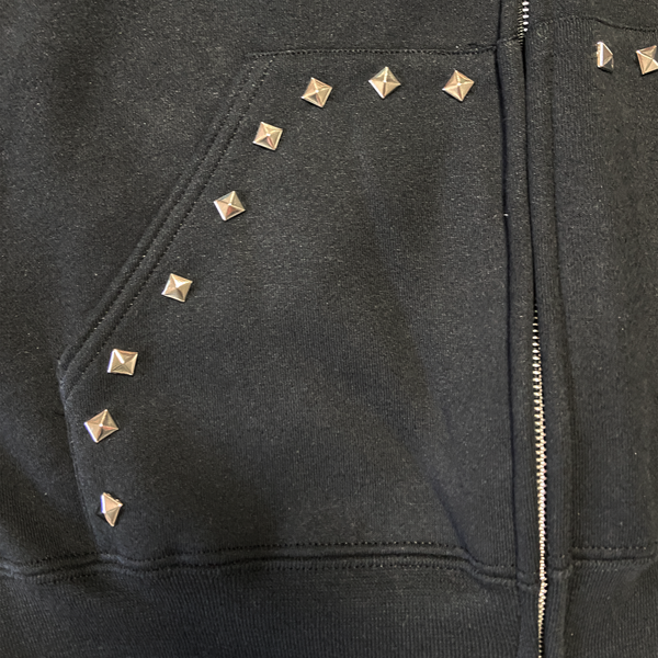 L : DECOMPOSING ZIP UP (STUDDED)