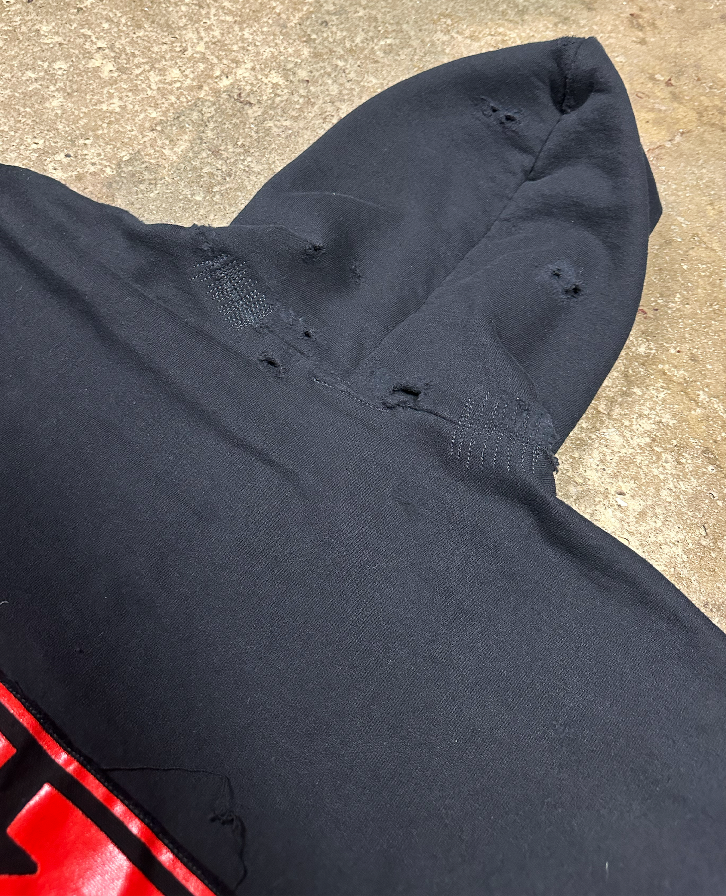 XL : THRASHED & REPAIRED ROCKSTAR HOODIE