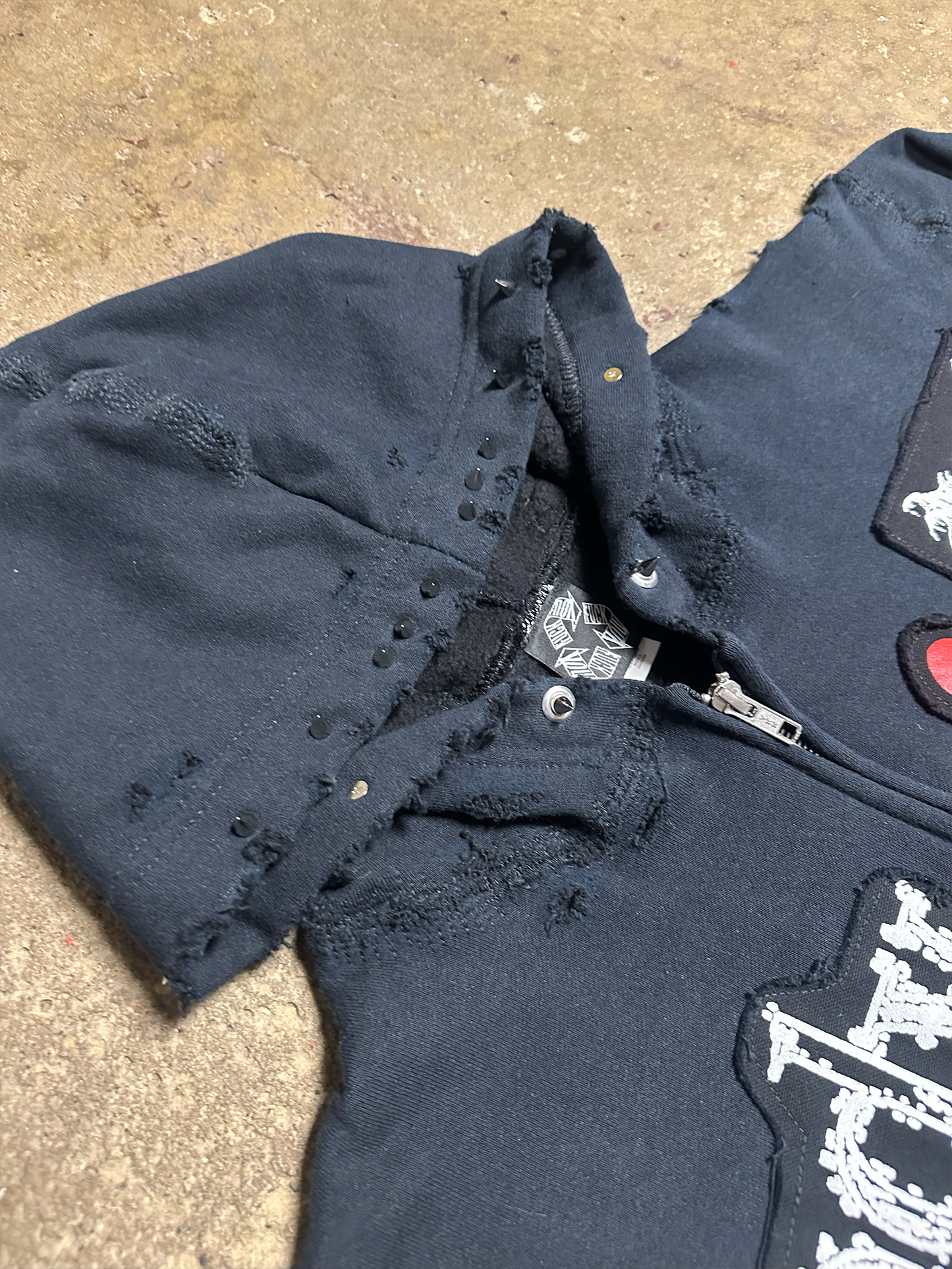 M : BODY BAGGER ZIP UP