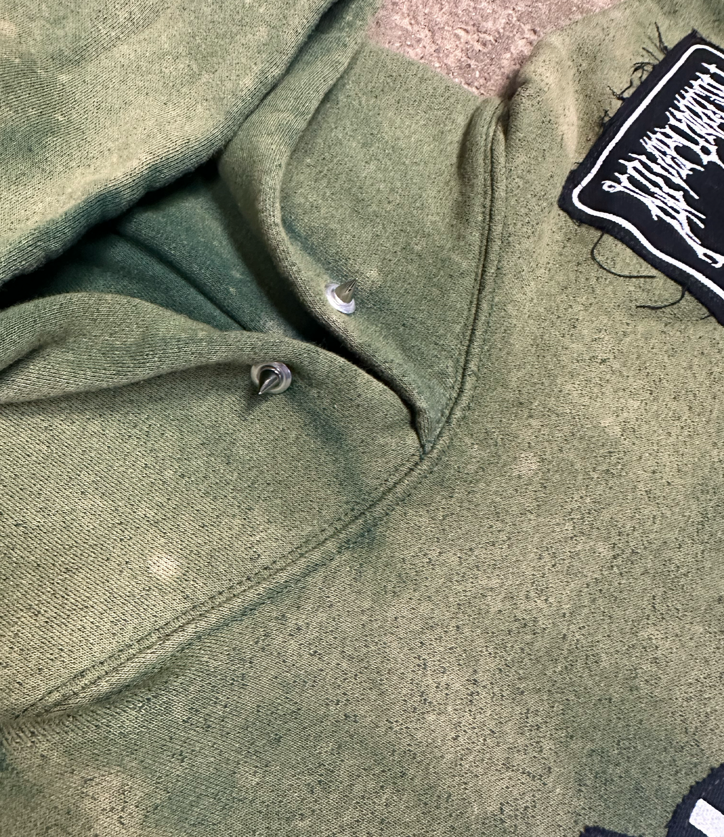 M : DYING LOGO HOODIE