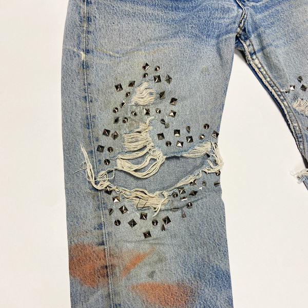 32 X 31 : ROADRASH STUDDED JEANS