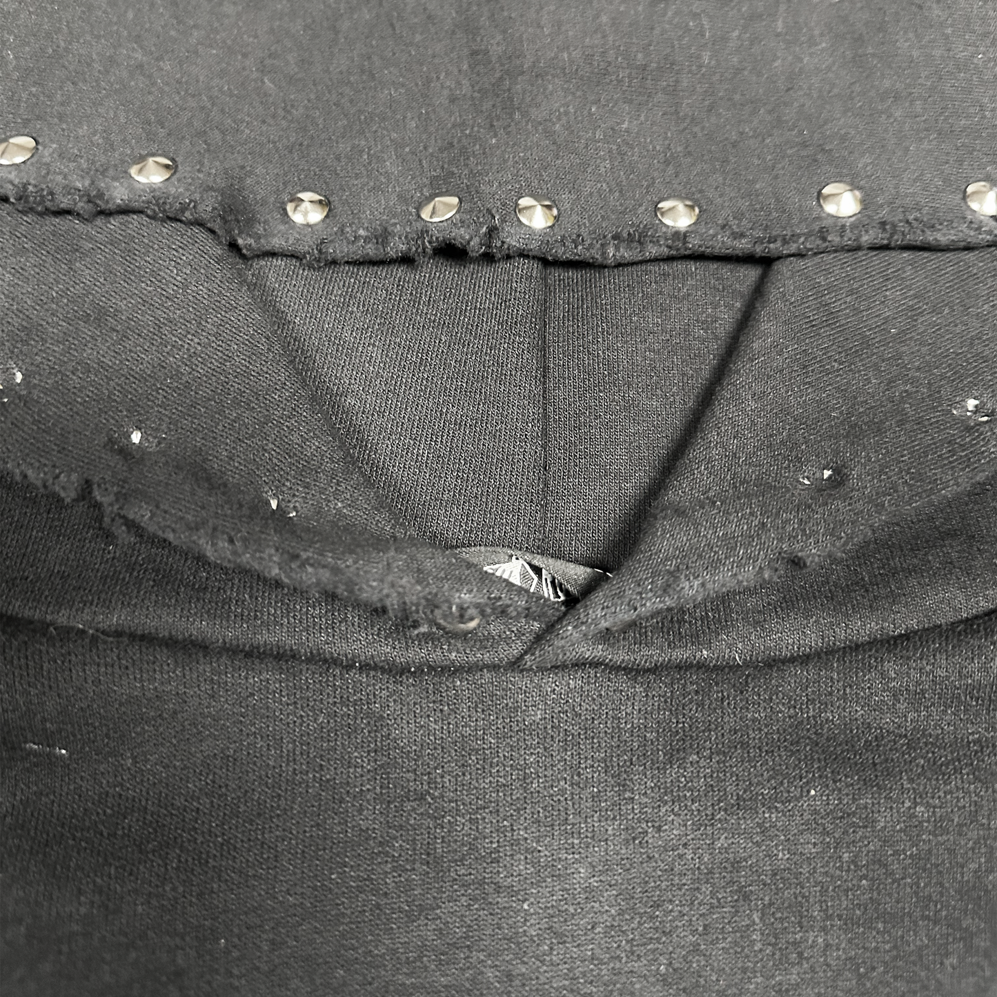 XL : THRASHED 3SUM HOODIE