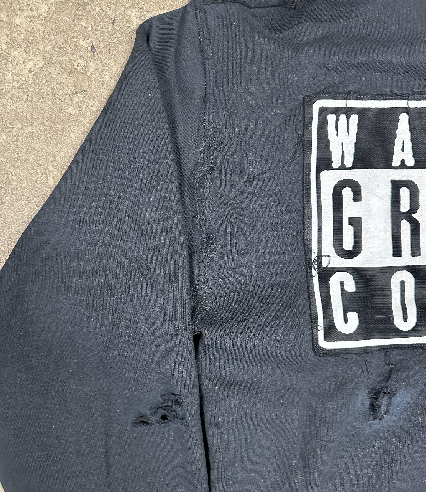 M : THRASHED & REPAIRED GORE ZIP UP