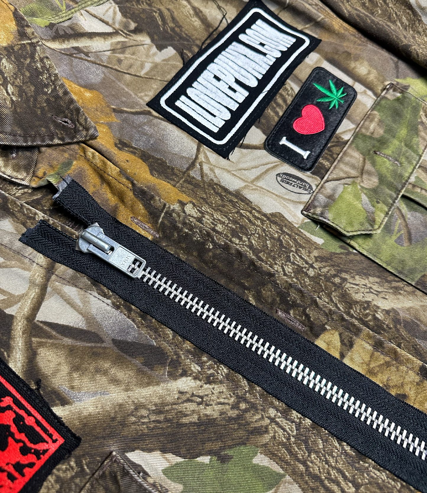 L : ZIPPED PENTAGRAM WORKSHIRT