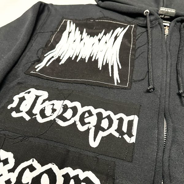 M : SELF ISOLATION ZIP UP