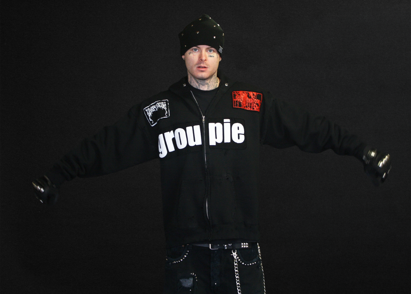 XL : THRASHED & REPAIRED ROCKSTAR HOODIE