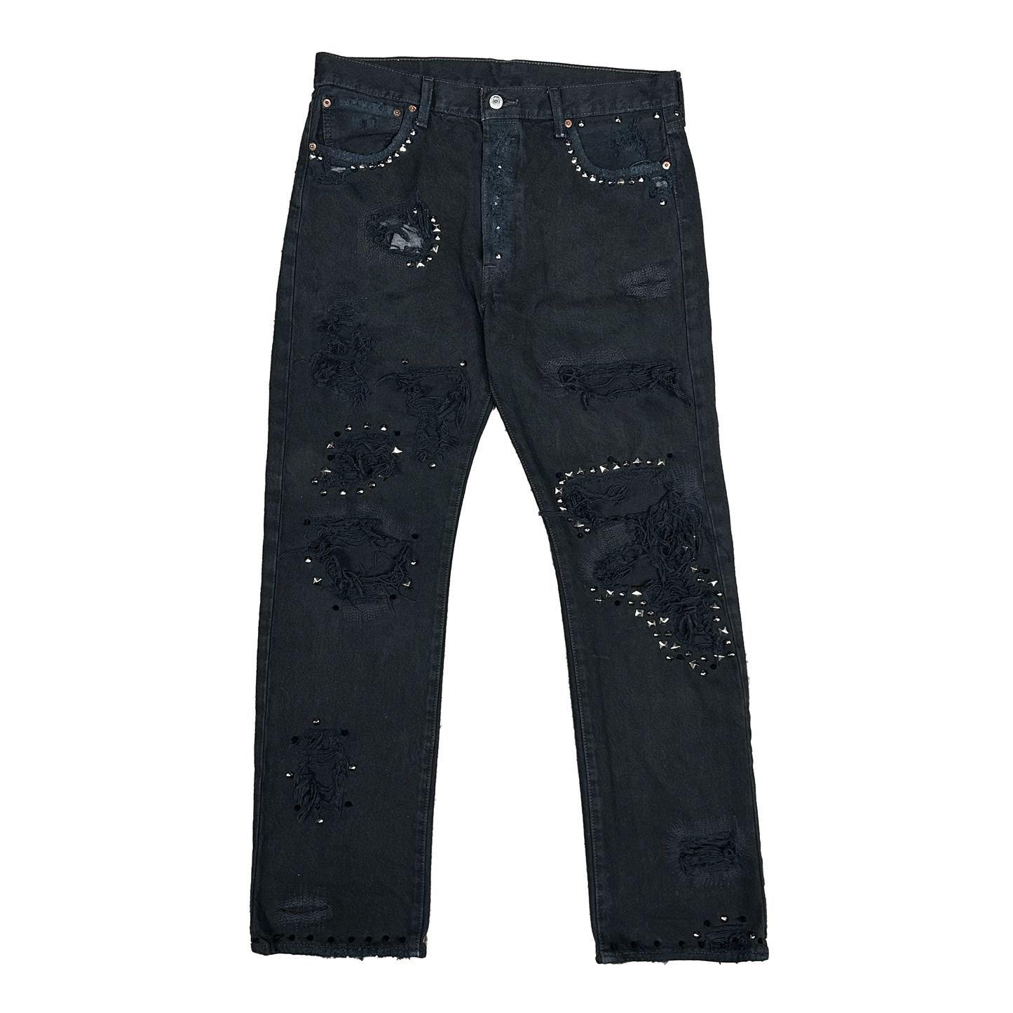 34 X 32 : THRASHED AND REPAIRED DENIM