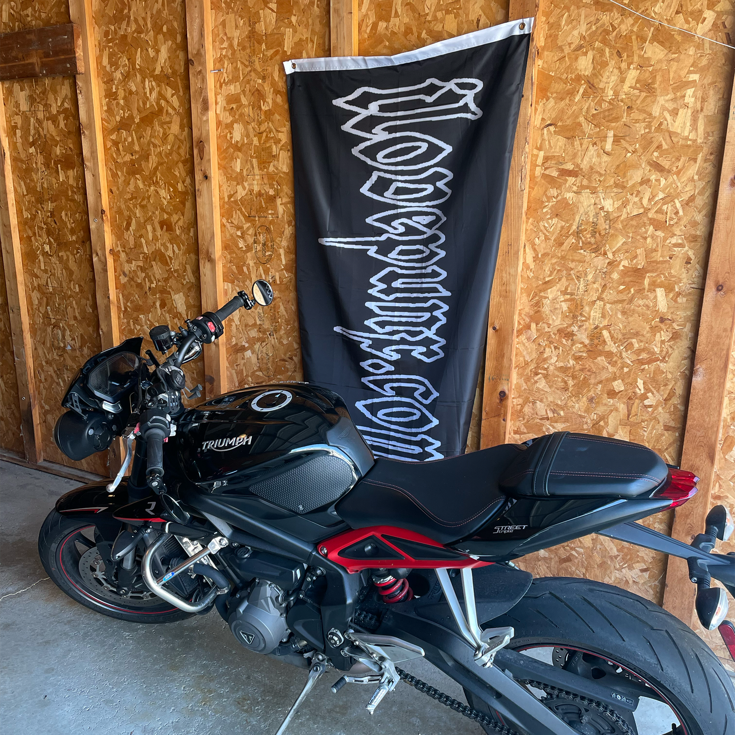 (3 LEFT) OG METAL FLAG